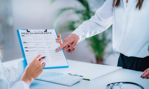Healthcare for Newcomers to Canada – Your First Steps